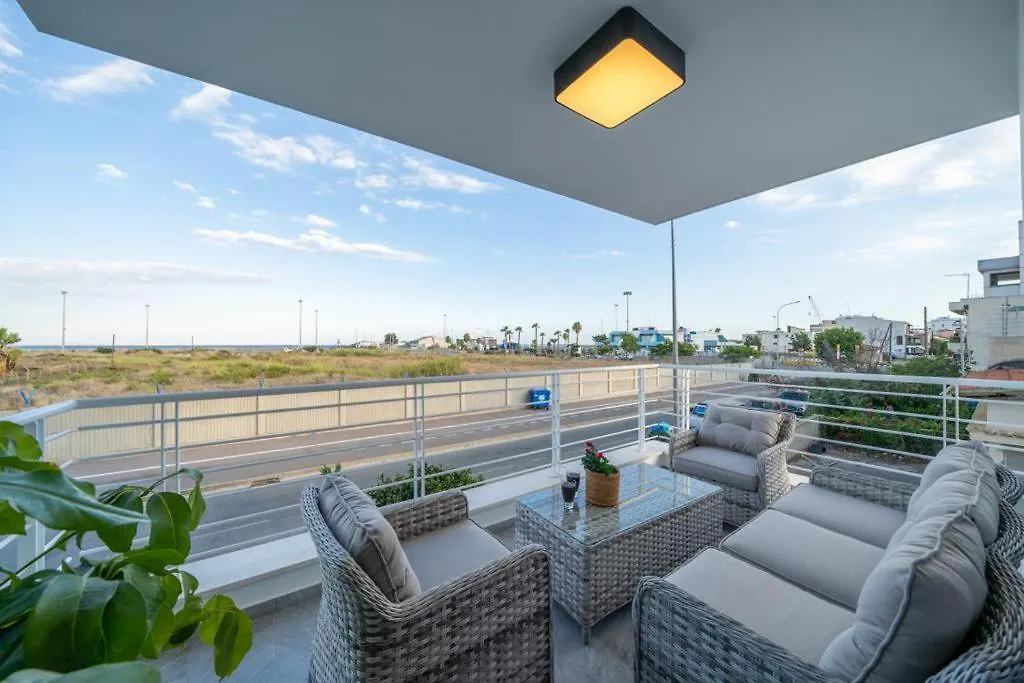 Stavri De'Lux Apartment Larnaca