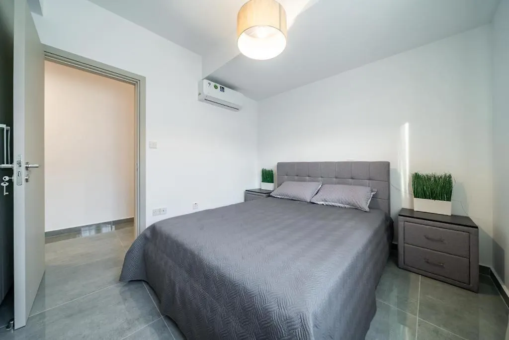 Stavri De'Lux Apartment Larnaca