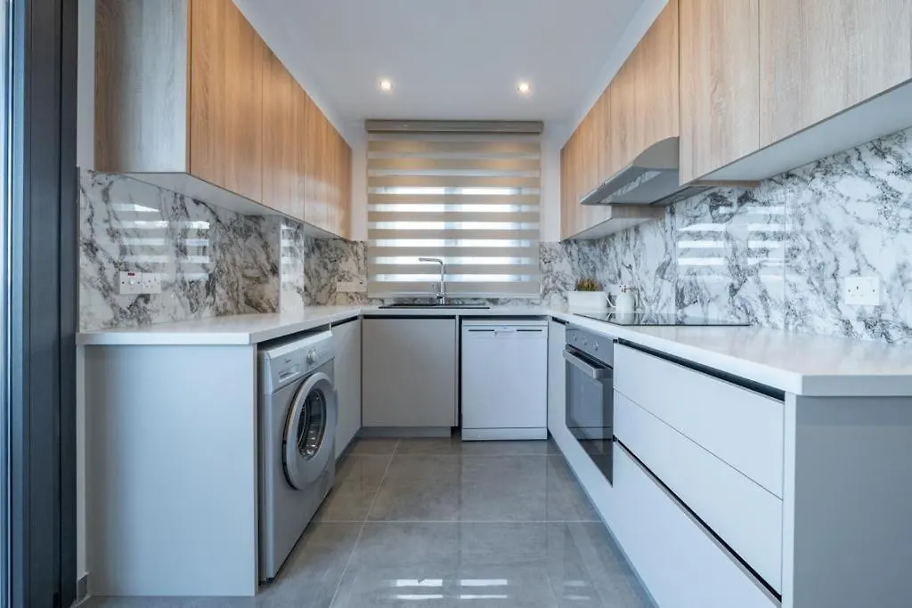 Stavri De'Lux Apartment Larnaca